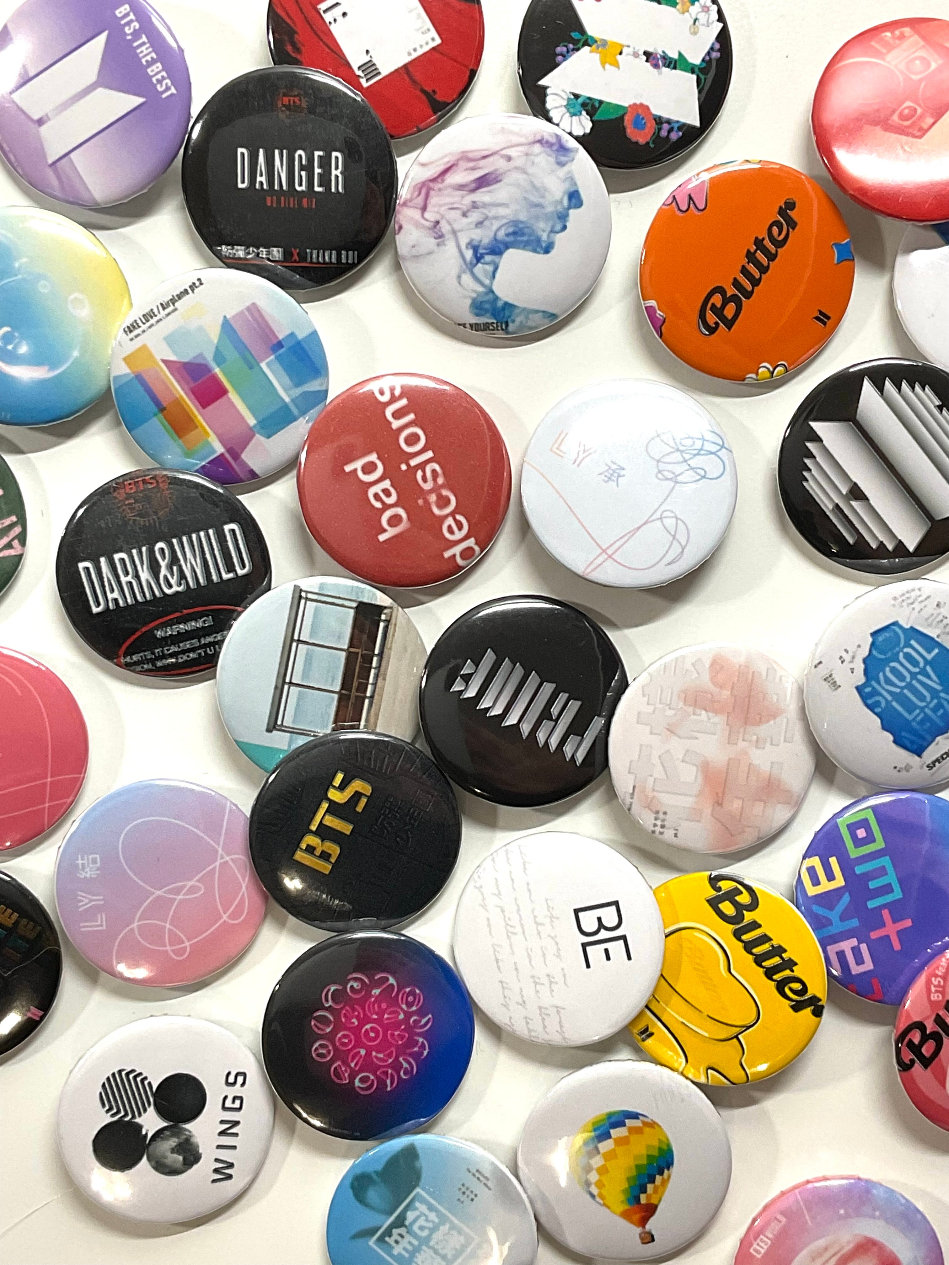 Pins & Buttons – Still With Euphoria