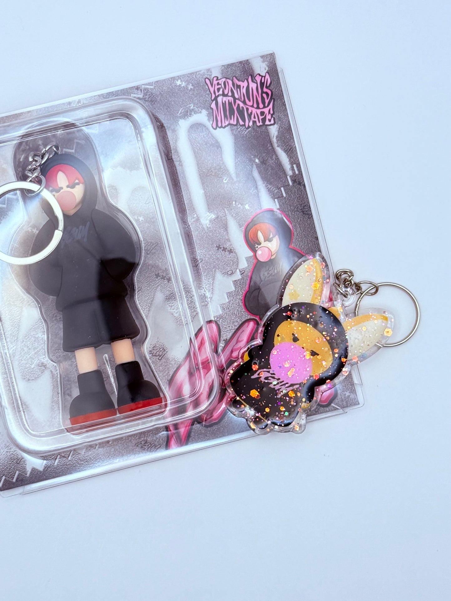 Tomorrow x Together Yeonjun GGUM Resin Glitter Acrylic Keychain